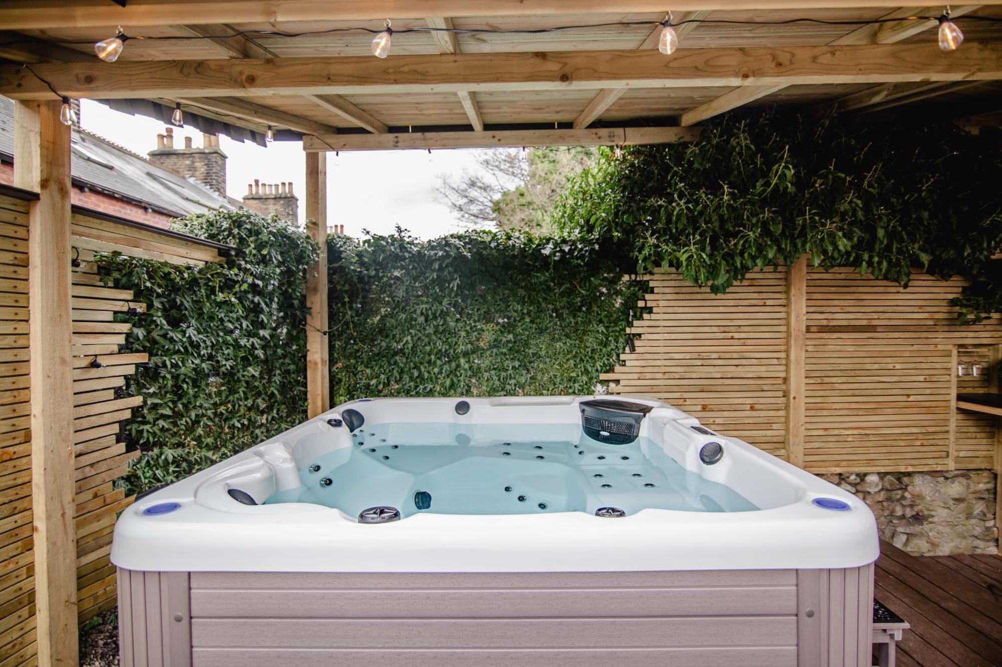Modern Central Luxury Home With Hot Tub Sauna 11Ppl Шеффілд Екстер'єр фото